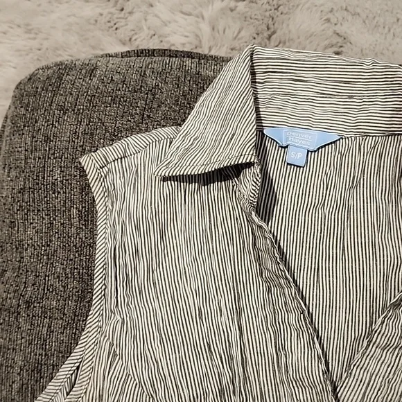 Collared Shirt - Picture 2 of 4